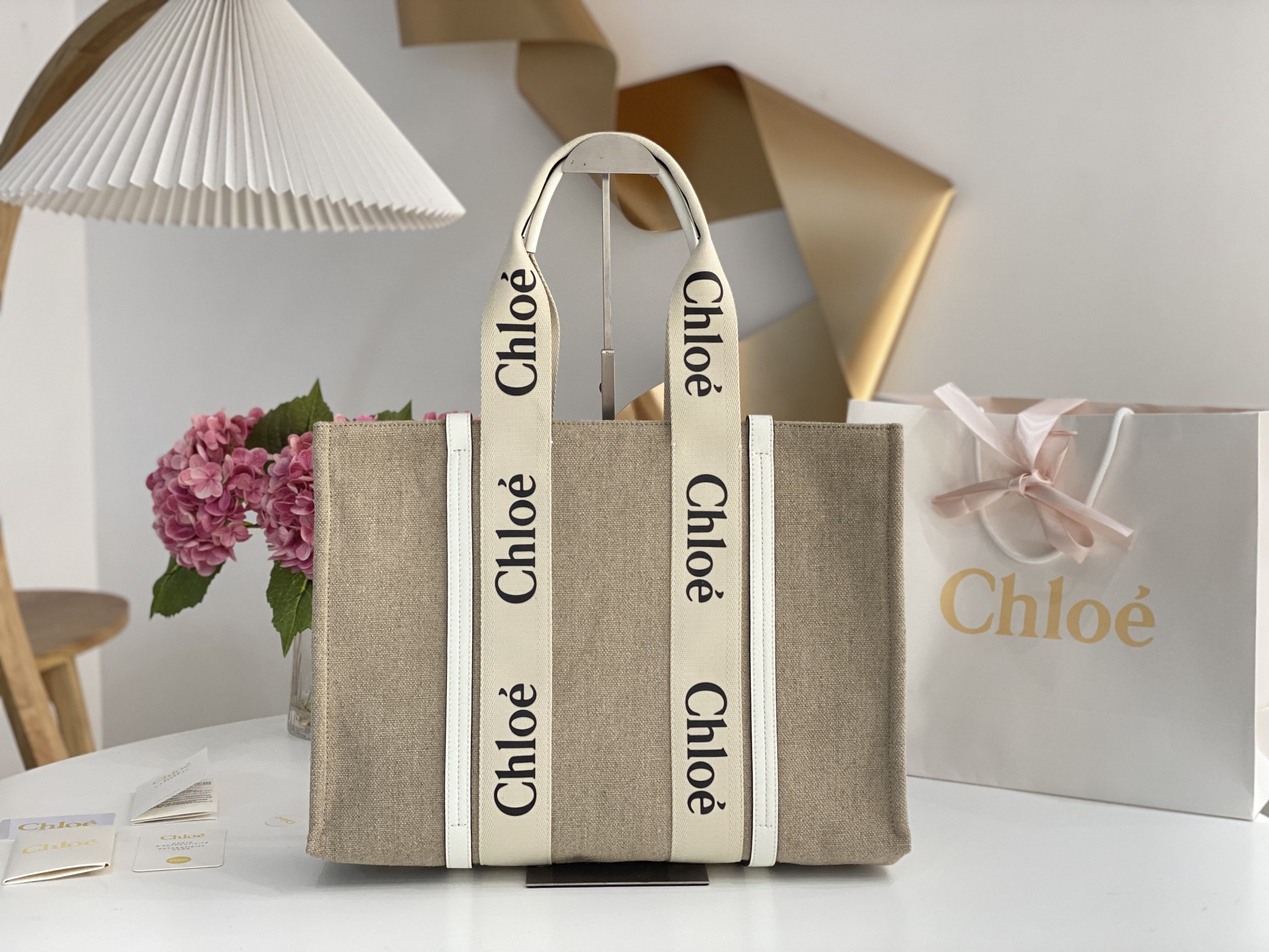 Chloe Large Woody Tote Bag In Linen